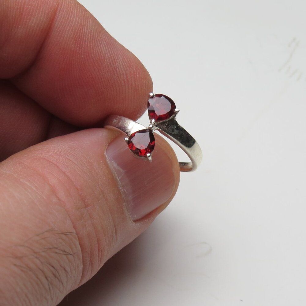 *925 Sterling Silver Genuine Garnet Ring